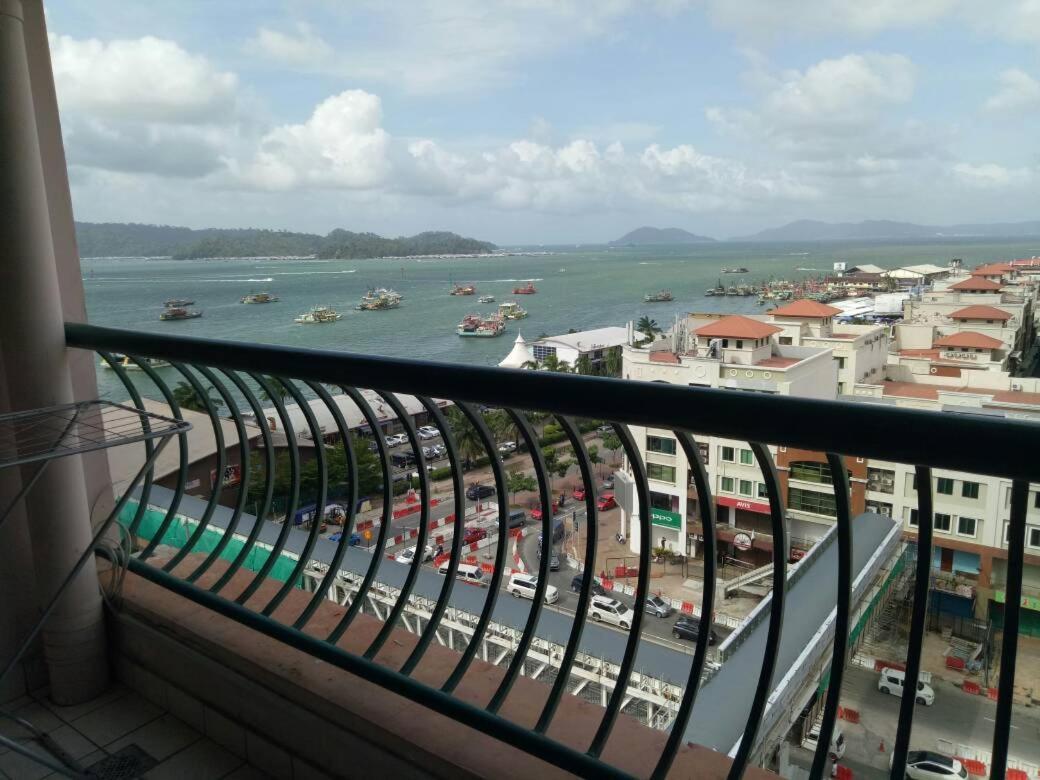 T & H Vacation Condo @Marina Court Kota Kinabalu Chambre photo